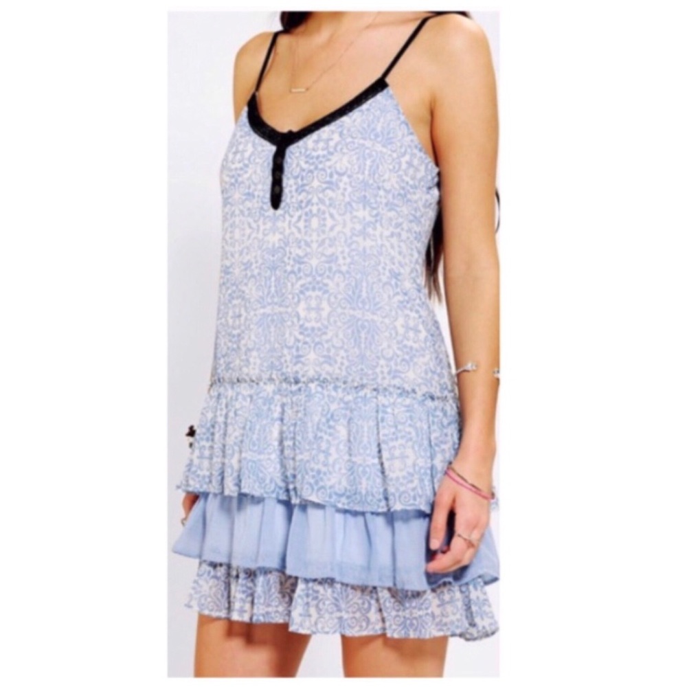 URBAN OUTFITTERS dress